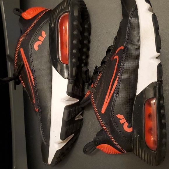 Nike Air Max 2090 GS - Picture 2 of 11